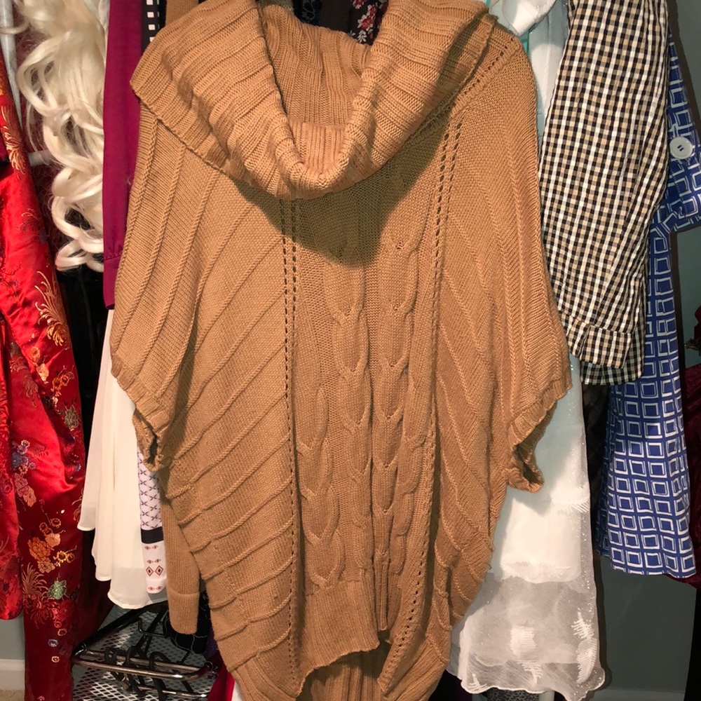 Jones New York medium cowl neck poncho
